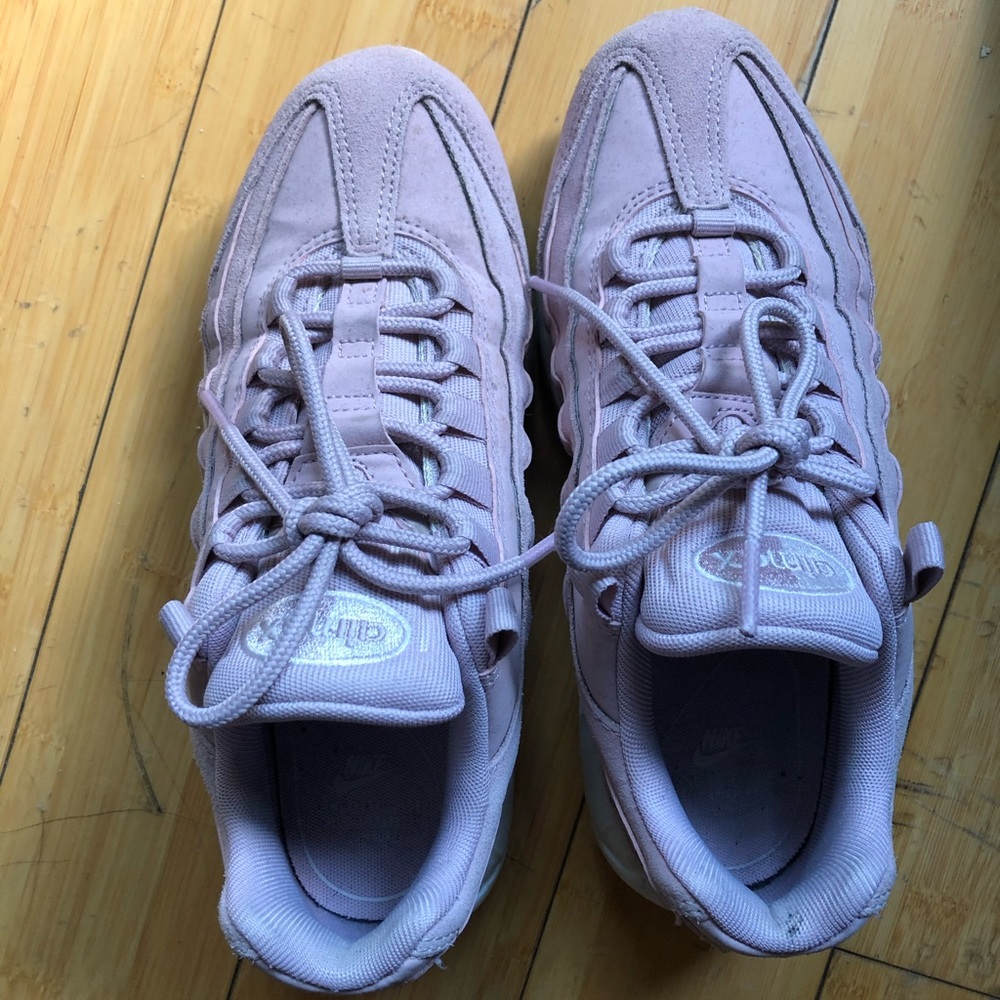 Nike Air Max 95 Sneakers Pink